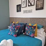 K&y Elite Apartment